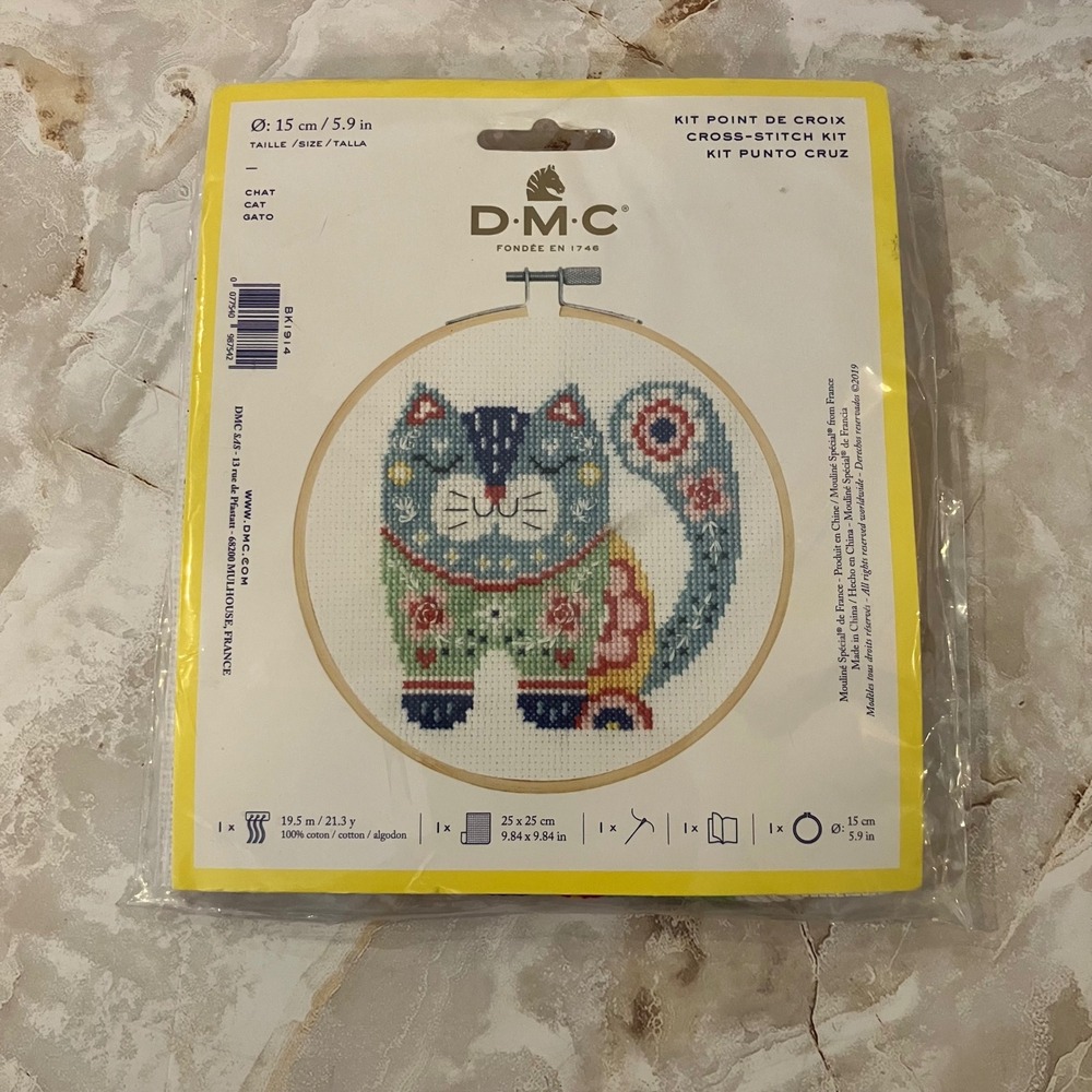 DMC Cross-Stitch Kit BK1914 Colorful Folk Art Cat with 6in Embroidery Hoop NEW